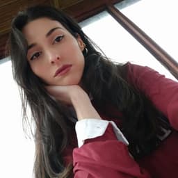 Büşra Erdoğan 