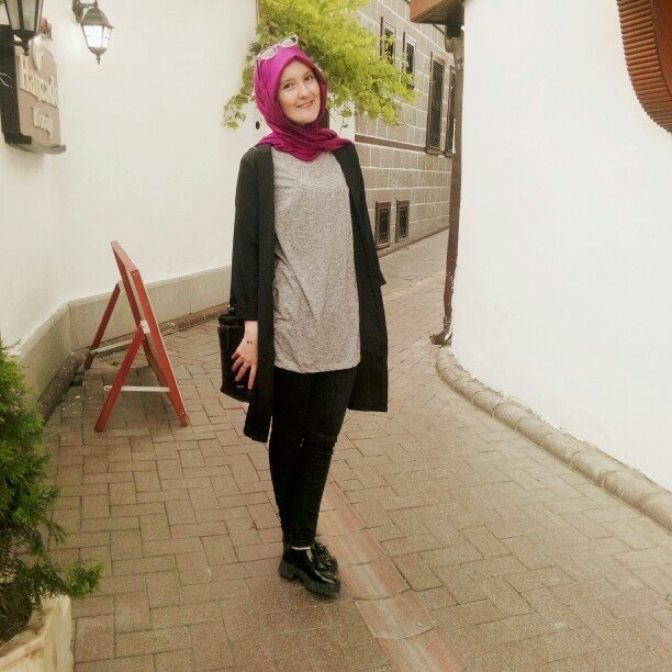 esra-ozkn